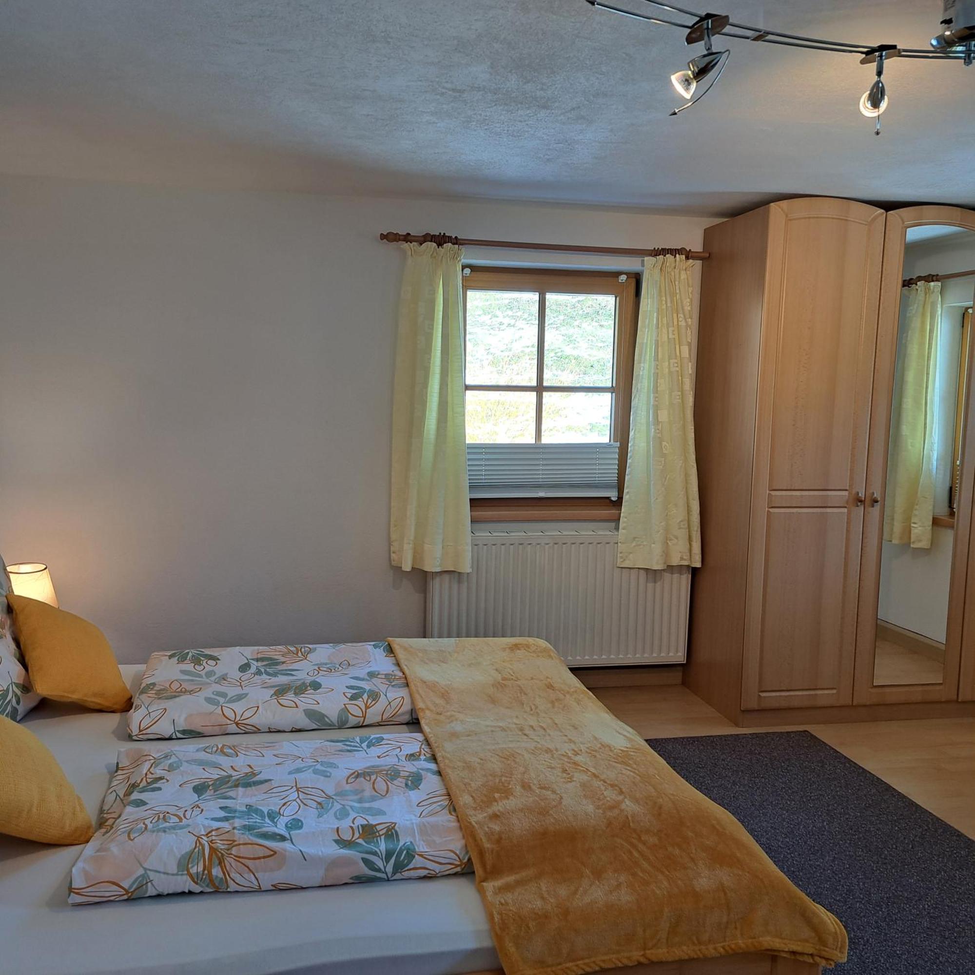 Reiters-Ferienhaus Russbach am Pass Gschütt Exterior foto